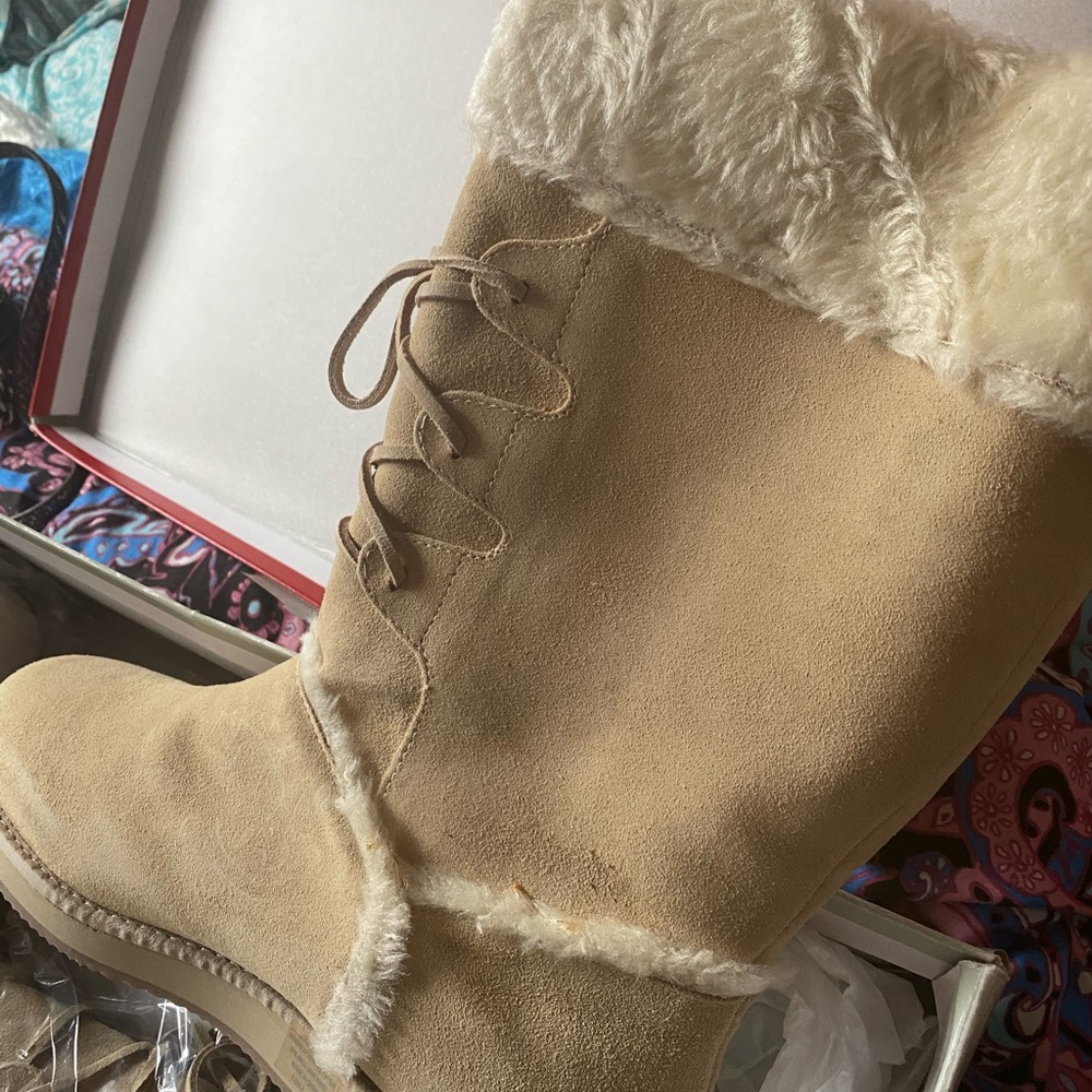 Guess boots